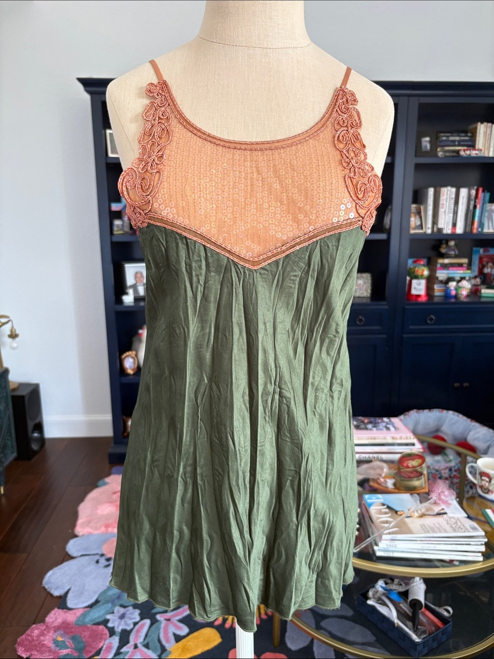 213 Peach Lace & Olive Spaghetti Strap Pleated Slip Tank size L